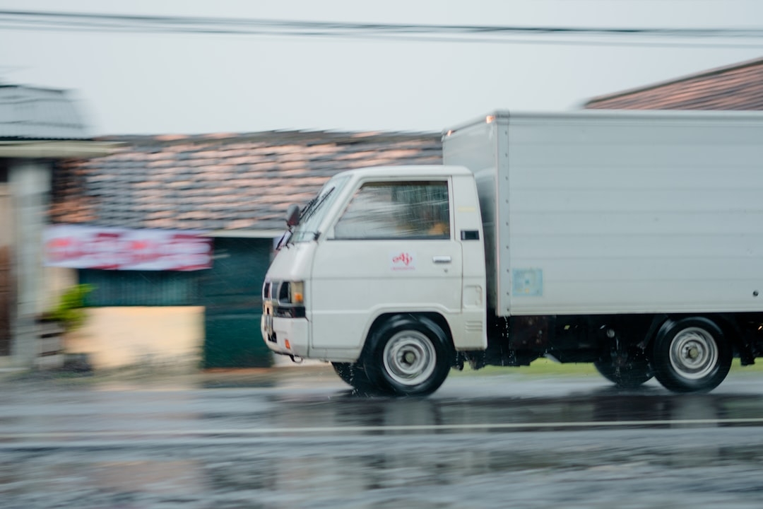 Retirada de muebles antiguos y vaciado de pisos en Navarcles